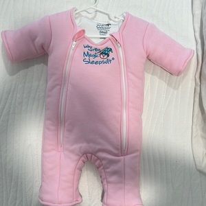 Magic Sleepsuit. Size small (3-6 months). Never worn!